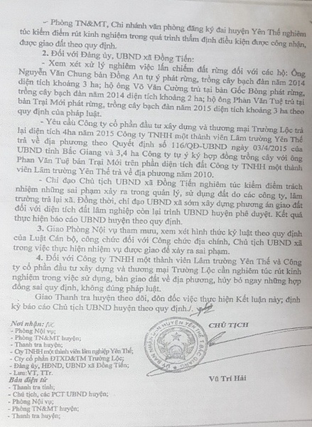 Hàng chục nghìn m2 đất rừng vào sổ đỏ nhà quan và câu thần chú "vừng ơi mở ra"! - 3
Chủ tịch UBND huyện Yên Thế Vũ Trí Hải ký kết luận thanh tra làm rõ nhiều sai phạm trong quản lý đất rừng liên quan đến lãnh đạo địa phương.