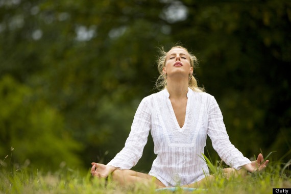 Học kỹ thuật thở trong Yoga | Báo Dân trí