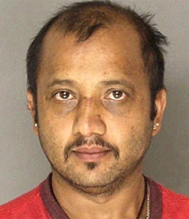 Khỏa thân cầm súng làm loạn nhà hàng để trả thù "món cà ri có hành" - 2
Yuba Raj Sharma rất ghét hành.