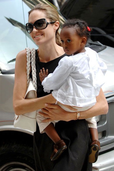  Angelina Jolie learned that Zahara was an orphan and that her biological parents died of AIDS when they adopted her 12 years ago. 