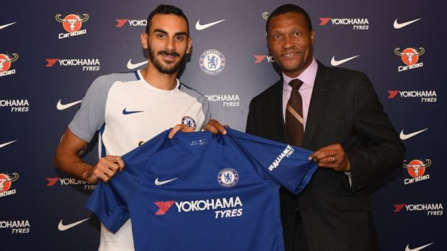 Chelsea chiêu mộ hai tân binh chất lượng trong ngày cuối “chợ Hè” - 1 Zappacosta ra mắt Chelsea