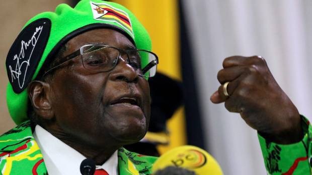 Tổng thống Zimbabwe từ chức sau 37 năm cầm quyền