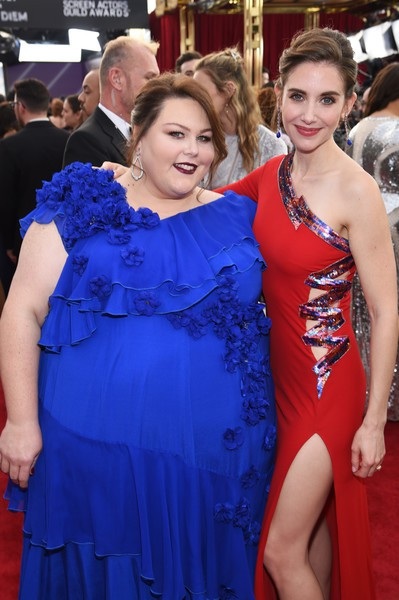 Niclole Kidman giành thêm giải lớn - 30
Chrissy Metz và Alison Brie