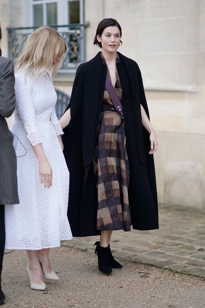 Người đẹp nhộn nhịp đi xem show diễn lớn - 16
Gemma Arterton