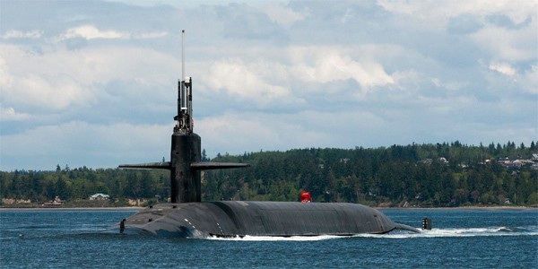 
Tàu ngầm tên lửa đạn đạo lớp Ohio USS Alabama trở về cảng sau một chuyến tuần tra thường kỳ. (Ảnh: Hải quân Mỹ)
