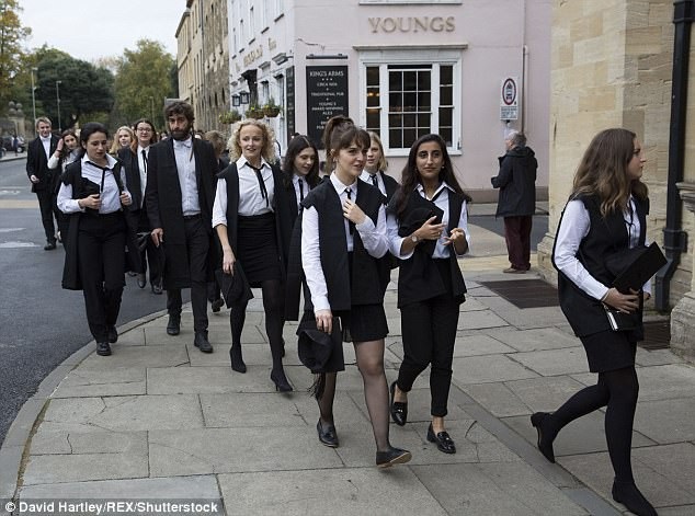 ĐH Oxford tăng thời gian thi Toán và Khoa học Máy tính vì các nữ sinh - 1 ĐH Oxford tăng thời gian thi Toán và Khoa học Máy tính vì các nữ sinh - 1