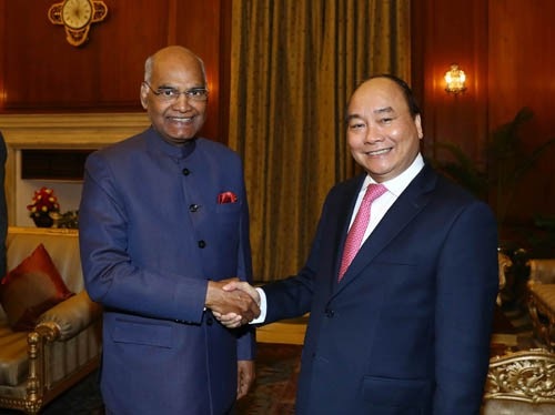 Thủ tướng đề xuất 3 trọng tâm hợp tác ASEAN - Ấn Độ - 1 Thủ tướng Nguyễn Xuân Phúc hội kiến Tổng tống Ấn Độ Ram Nath Kovind trước Hội nghị cấp cao ASEAN - Ấn Độ
