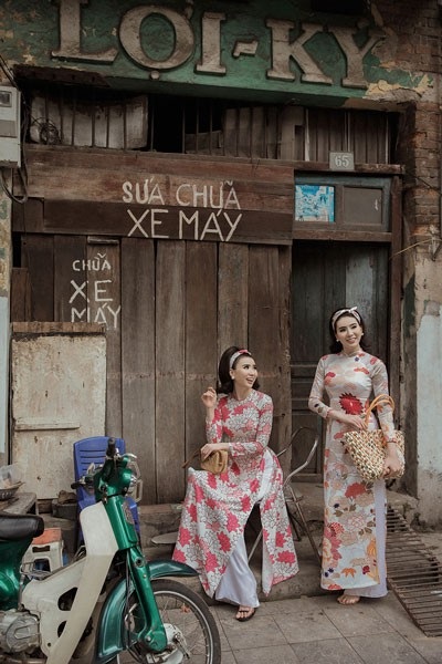 Huyền Thư-Thư Huyền hoá thân “Cô Ba Sài Gòn” với BST áo dài của Kenny Thái - 6 Huyền Thư-Thư Huyền hoá thân “Cô Ba Sài Gòn” với BST áo dài của Kenny Thái - 6