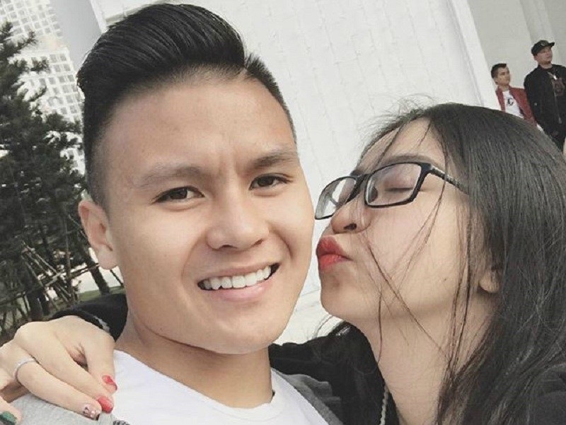 Đọ sắc bạn gái xinh đẹp của một số cầu thủ U23 Việt Nam - 7
Nhật Lê là bạn gái của tiền đạo Quang Hải