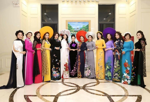 Bùi Thị Thanh Hương - Nữ lãnh đạo có nhiều cống hiến cho Wlin Hà Nội - 3 Bùi Thị Thanh Hương - Nữ lãnh đạo có nhiều cống hiến cho Wlin Hà Nội - 3