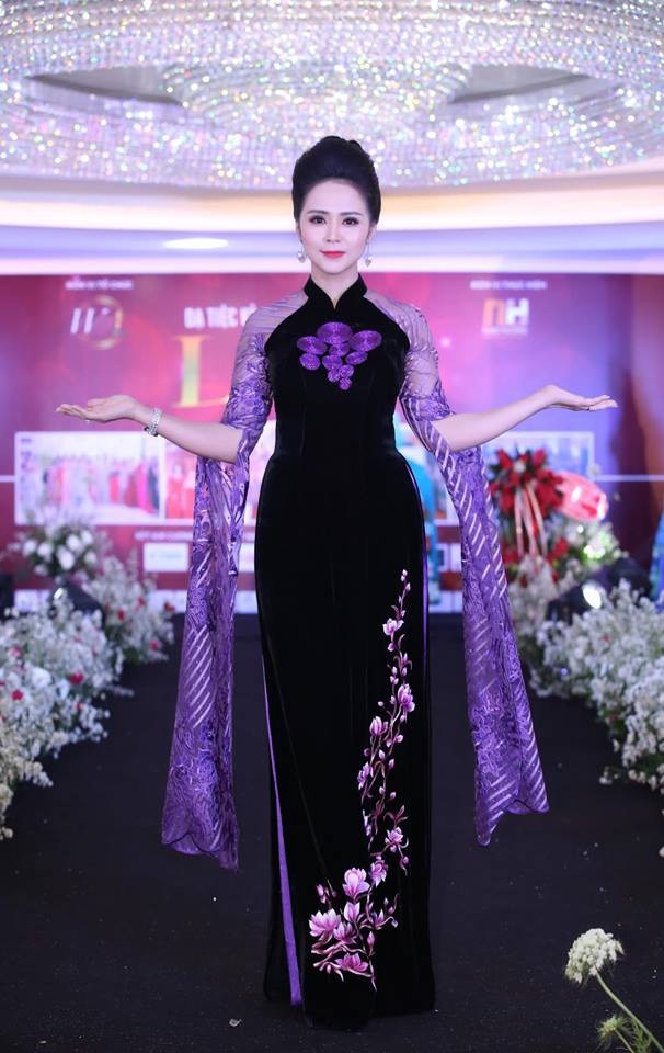 Bùi Thị Thanh Hương - Nữ lãnh đạo có nhiều cống hiến cho Wlin Hà Nội - 4 Bùi Thị Thanh Hương - Nữ lãnh đạo có nhiều cống hiến cho Wlin Hà Nội - 4