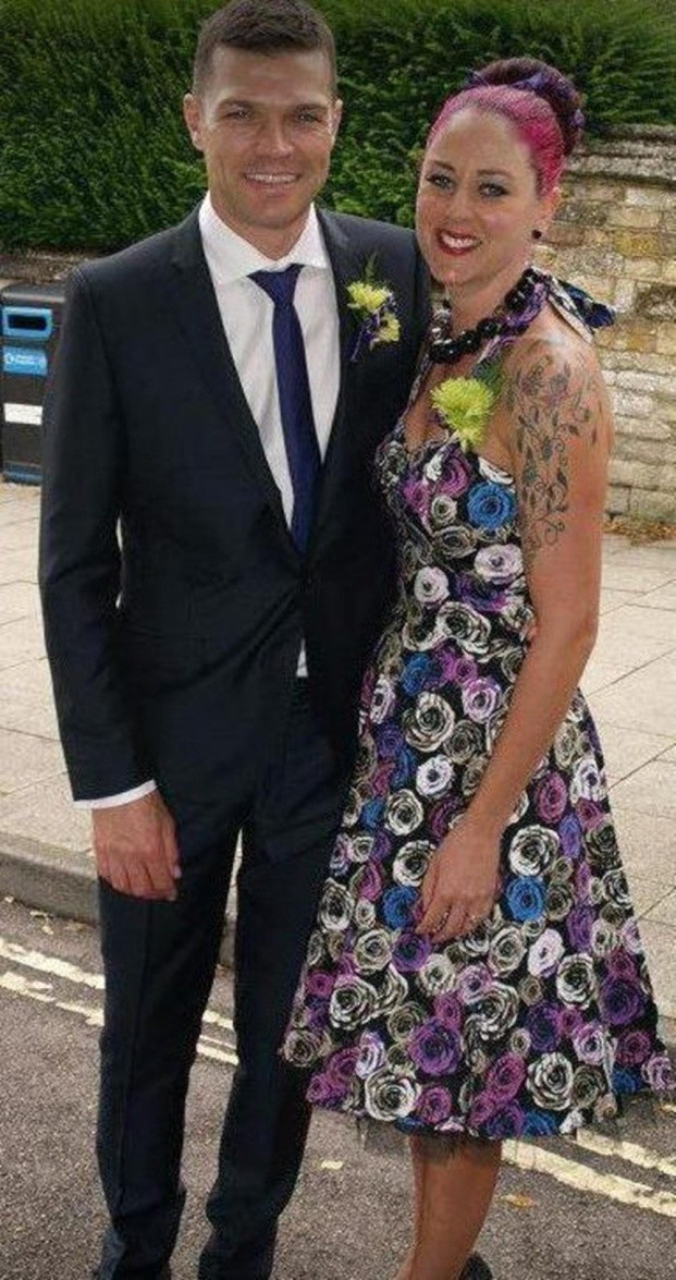 
Gary và bạn gái - Kate - đã gắn bó suốt 25 năm, có với nhau một con trai Norma
