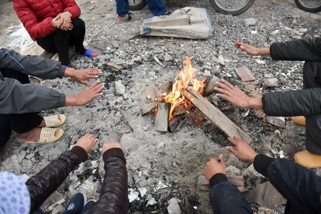 Hà Nội tiếp tục rét đậm, nhiệt độ lúc 6h sáng là 9,7 độ C - 3 Hôm nay (31/1), Hà Nội tiếp tục rét đậm, rét hại. (Ảnh minh họa: Toàn Vũ).