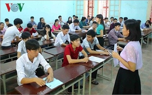 Giao chỉ tiêu tuyển sinh đại học có tạo sức ép cho các trường? - 1 Giao chỉ tiêu tuyển sinh đại học có tạo sức ép cho các trường? - 1