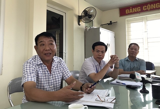 Vụ “bảo kê” tại chợ Long Biên: Tạm đình chỉ một Phó Ban quản lý - 1 Các thành viên trong Ban Quản lý chợ Long Biên