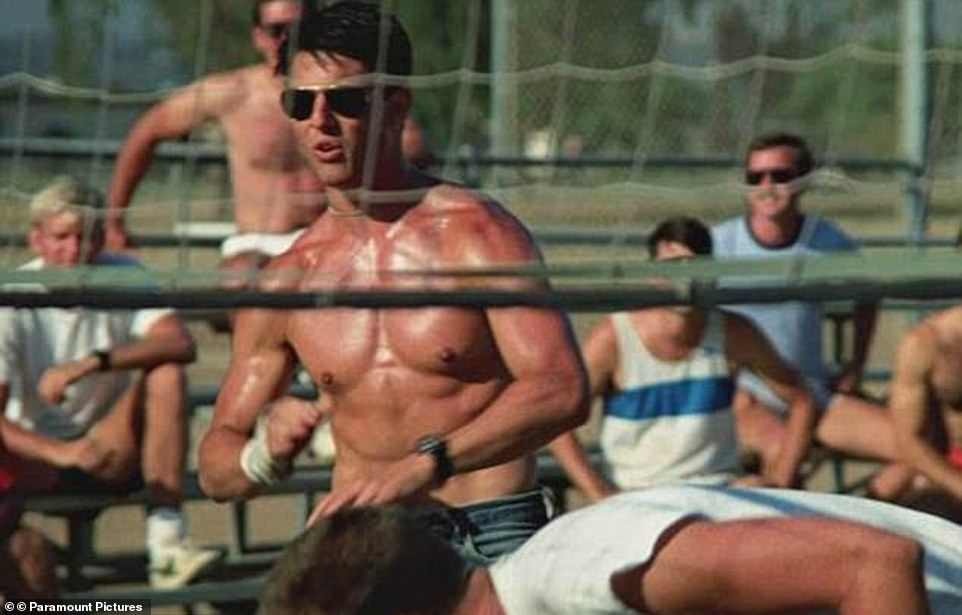 Đã 32 năm, Tom Cruise 56 tuổi, nhưng anh vẫn là Maverick của Top Gun... - Ảnh 14. Đã 32 năm, Tom Cruise 56 tuổi, nhưng anh vẫn là Maverick của Top Gun... - Ảnh 14.