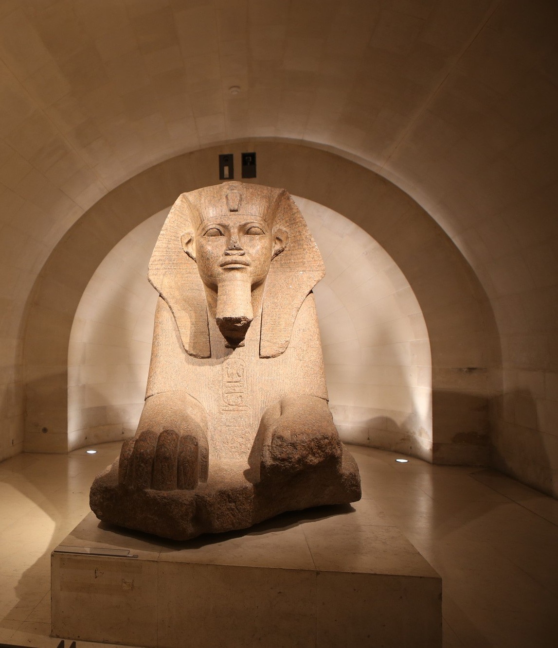 Những điều thú vị về bảo tàng Louvre - 11