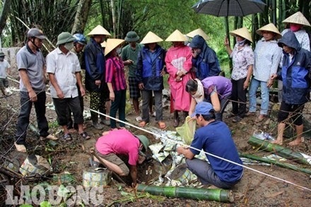 Phải đào lên... sự thật! - 1 Phải đào lên... sự thật! - 1