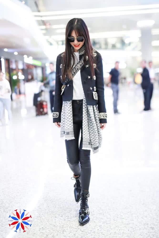 Gu thời trang sân bay cực “chất” của Angelababy - Ảnh 3. Gu thời trang sân bay cực “chất” của Angelababy - Ảnh 3.