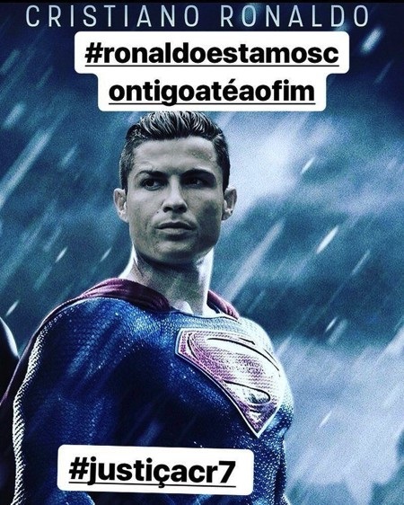 Giữa tâm bão hiếp dâm, C.Ronaldo khoe ảnh hạnh phúc “nịnh” bạn gái - 4 C.Ronaldo còn được ví von với Siêu Nhân