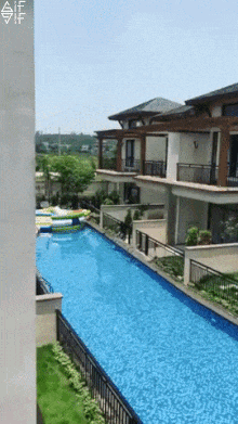Giải trí đầu tuần với chùm ảnh động siêu hài hước - 5 Chỉ là con đường thôi mà