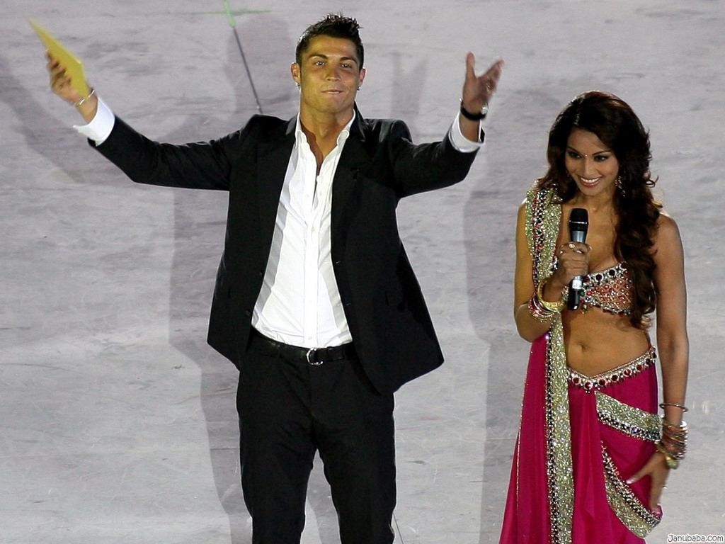 Lật lại tình trường “khét tiếng” của C.Ronaldo giữa cáo buộc cưỡng dâm - Ảnh 6. Lật lại tình trường “khét tiếng” của C.Ronaldo giữa cáo buộc cưỡng dâm - Ảnh 6.