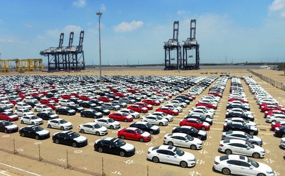 Việt Nam chi hơn 50 triệu USD nhập khẩu ôtô - 1 Việt Nam chi hơn 50 triệu USD nhập khẩu ôtô - 1
