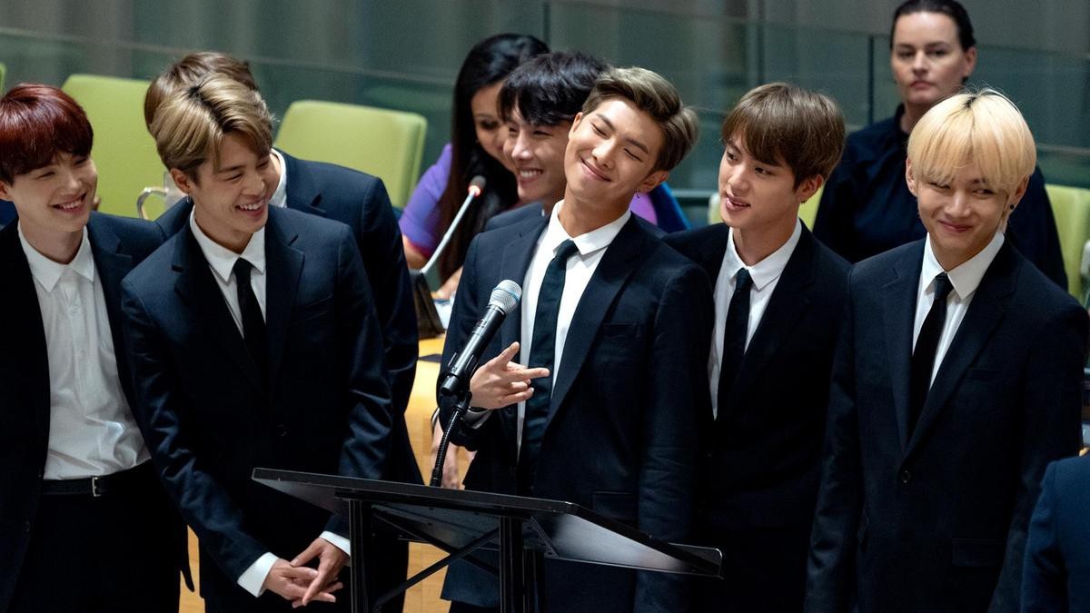 Chân dung những chàng hoàng tử quyền lực chưa từng thấy của K-pop - Ảnh 5. Chân dung những chàng hoàng tử quyền lực chưa từng thấy của K-pop - Ảnh 5.