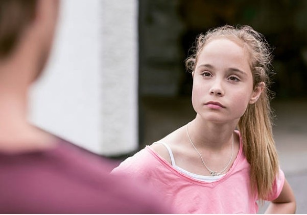 Làm gì khi con gái tuổi teen dính bầu, lại có thái độ chống đối với người lớn - 1