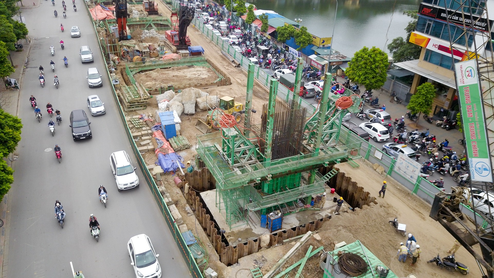 Toàn cảnh tuyến đường trên cao gần 10.000 tỷ giải cứu giao thông Ngã Tư Sở - cầu Vĩnh Tuy - Ảnh 6. Toàn cảnh tuyến đường trên cao gần 10.000 tỷ giải cứu giao thông Ngã Tư Sở - cầu Vĩnh Tuy - Ảnh 6.