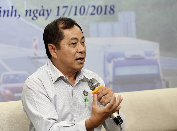 BOT bị phản ứng vì không lấy ý kiến người dân trước khi xây dựng? - 2
Chuyên gia kinh tế Đinh Thế Hiển cho rằng Việt Nam cần chuyên nghiệp hơn khi chọn chủ đầu tư BOT.