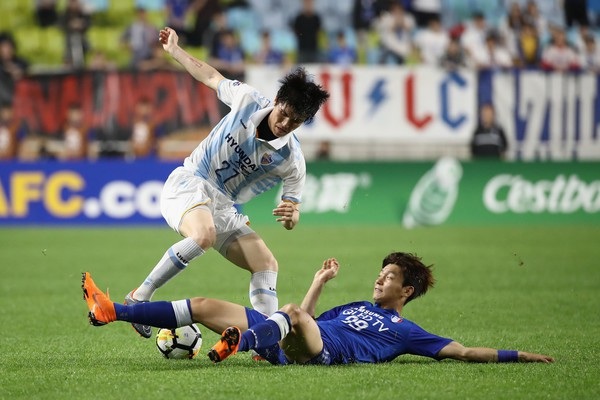Những ngôi sao sáng giá sẽ đối đầu với U19 Việt Nam - 2 Những ngôi sao sáng giá sẽ đối đầu với U19 Việt Nam - 2