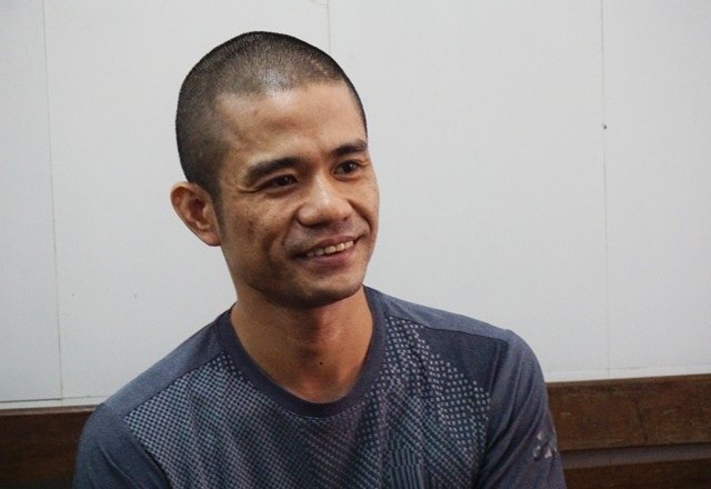 Công an lý giải vì sao không nổ súng tiêu diệt đối tượng ôm lựu đạn cố thủ 14 tiếng - 1 Đối tượng Lê Ngọc Sơn tại cơ quan cảnh sát điều tra Công an TP Vinh sáng 2/10.