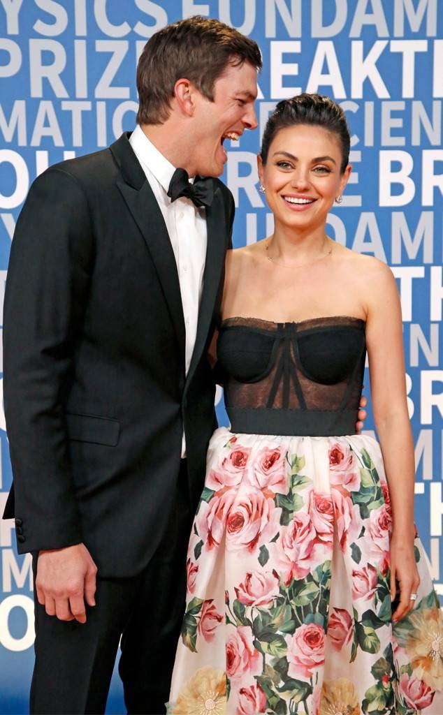 Mila Kunis và Ashton Kutcher: Từ yêu không ràng buộc tới cặp tình nhân hạnh phúc ở Hollywood - 1
Mila Kunis và Ashton Kutcher hiện là một trong những cặp tình nhân hạnh phúc nhất tại Hollywood.