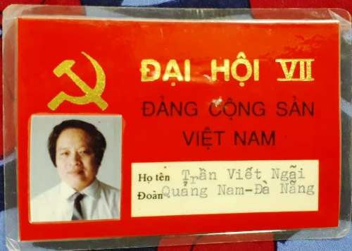 Sự quyết liệt của bác Đỗ Mười với công trình đường dây 500kV - 2
Năm 1991, ông Ngãi tham dự Đại hội Đảng toàn quốc cũng là Đại hội ông Đỗ Mười được bầu làm Tổng Bí thư (Ảnh: TVN)