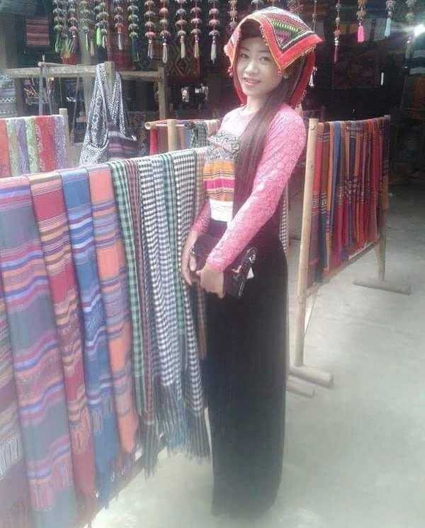Cô giáo mầm non 9X xinh đẹp, đa tài - 5 Không chỉ là một giáo viên dạy mầm non, cô giáo Hà Thị Yên còn tham gia làm du lịch cộng đồng của gia đình, địa phương.