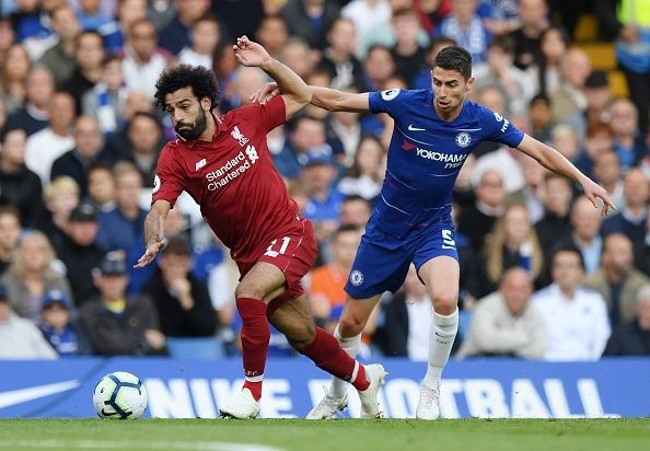 Vì sao Chelsea có thể chiến thắng thuyết phục Man Utd? - 3 Jorghinho (phải) luôn bình tĩnh và điều phối bóng hiệu quả