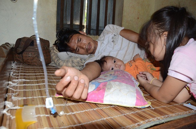 Nghẹn lòng lời khẩn cầu của người mẹ ung thư giai đoạn cuối - 11 Nghẹn lòng lời khẩn cầu của người mẹ ung thư giai đoạn cuối - 11