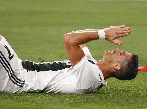 C.Ronaldo lập công, Juventus vẫn đứt chuỗi 10 chiến thắng liên tiếp - 1