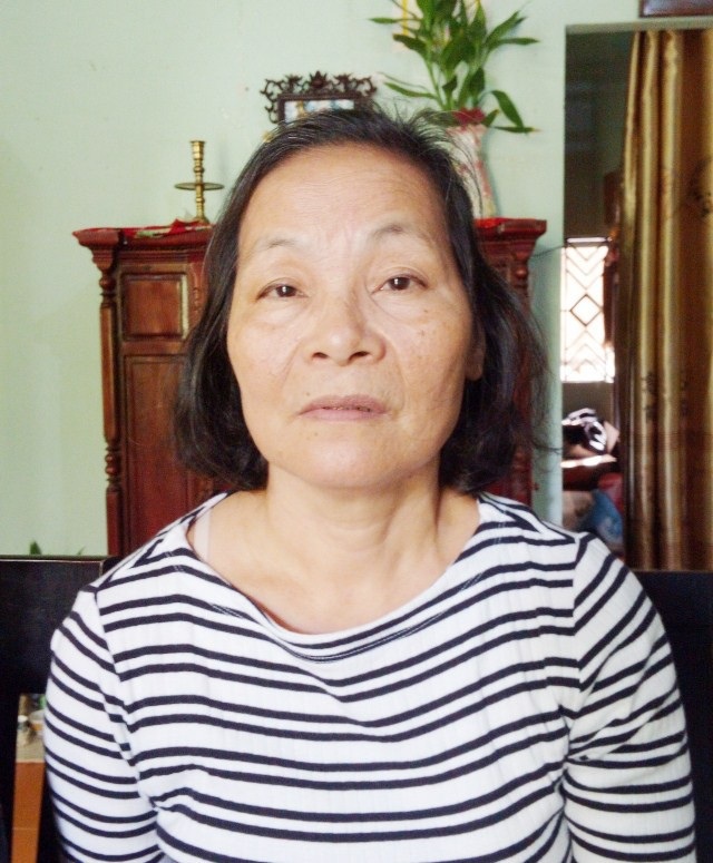 TAND tỉnh Bến Tre tuyên huỷ án bản án vi phạm tố tụng của TAND huyện Mỏ Cày Nam! - 2 Bà Nhựt cho biết, bà rất bức xúc khi bị người cháu chiếm đất.