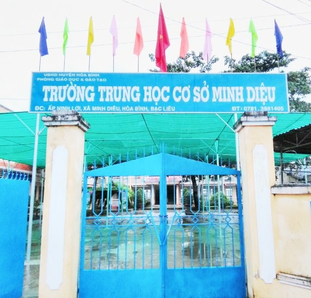 Bạc Liêu: Yêu cầu Phòng Giáo dục báo cáo vụ hiệu trưởng bị “tố” làm trái quy định nhà nước - 4 Trường THCS Minh Diệu, nơi bà Hiệu trưởng Nguyễn Thị Hoa bị tố đã làm trái quy định nhà nước.