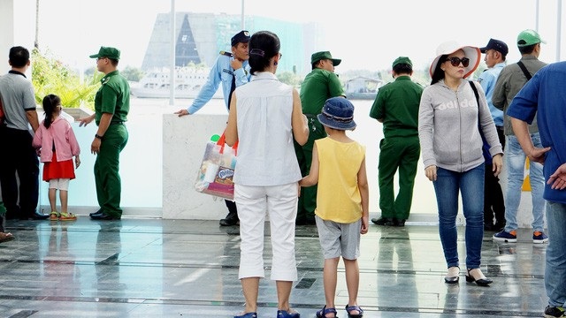 TPHCM: Bến Bạch Đằng thành “phố đêm” ẩm thực - 2 Trạm buýt sông Sài Gòn được đặt tại bến Bạch Đằng