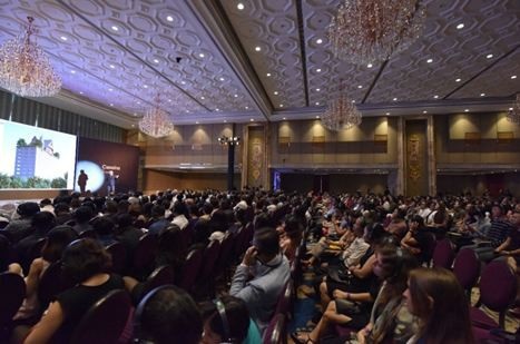 Hội thảo Design talk # 7 đón chào huyền thoại thiết kế Philippe Starck - 3 Hội thảo The Other Conversation với diễn giả Philippe Starck thu hút đông đảo giới chuyên môn Việt Nam