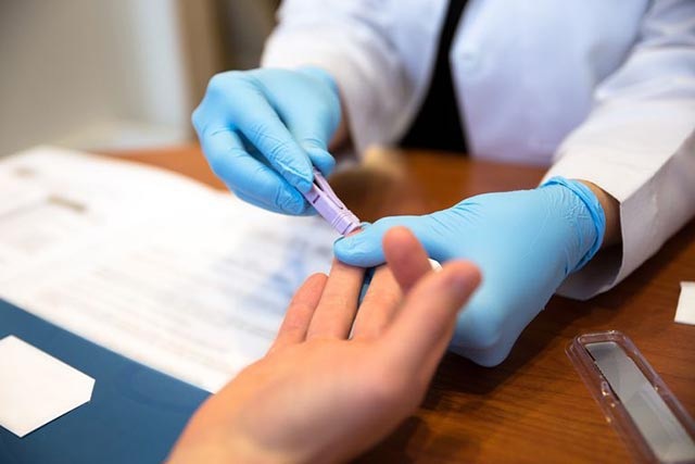 9 điều mà bất cứ quý ông nào cũng cần phải biết về HIV - 2 9 điều mà bất cứ quý ông nào cũng cần phải biết về HIV - 2
