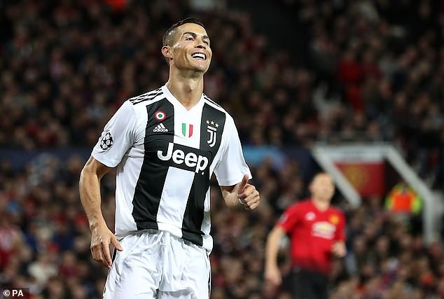 C.Ronaldo đã thể hiện đẳng cấp vượt trội so với Paul Pogba - 2 Ronaldo luôn gây ấn tượng mạnh về lối chơi trực diện và đầy tự tin
