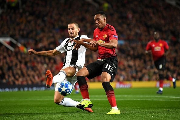 Những điểm nhấn từ thất bại của Man Utd trước Juventus - 3 Leonardo Bonucci (trái) đã tỏa sáng trong trận gặp Man Utd