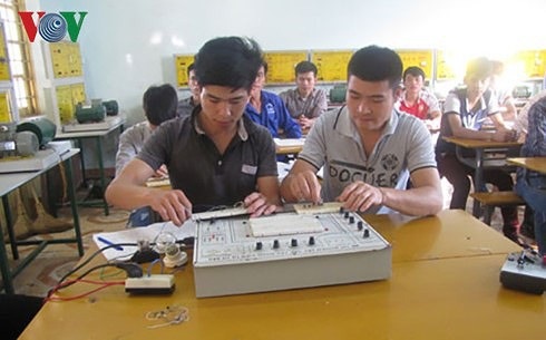 Nhiều bất cập trong sự gắn kết doanh nghiệp với trường nghề - 1 Ảnh minh họa
