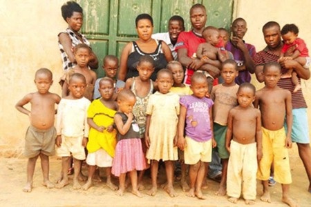 Bà mẹ "mắn" nhất Uganda: Sinh 44 con dù mới 40 tuổi - 1 Mariam Nabatanzi quả thực là một kỷ lục gia trong việc sinh nở