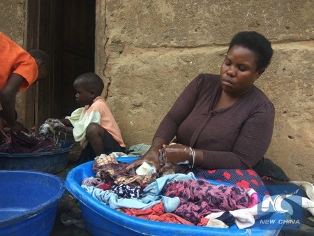 Bà mẹ "mắn" nhất Uganda: Sinh 44 con dù mới 40 tuổi - 3 Cuộc sống của bà mẹ 40 tuổi chẳng hề dễ dàng