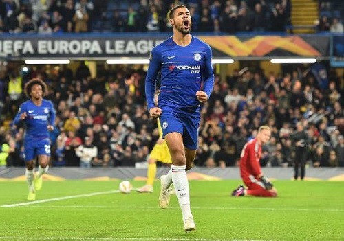 Arsenal thắng 11 trận liên tiếp, Chelsea thăng hoa nhờ người hùng không ngờ - 2
Loftus-Cheek lập hat-trick cho Chelsea trong lần hiếm hoi đá chính